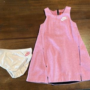Nike Girls Tech Fleece Sportswear Dress | Sz 4t 96-104cm 3-4 yrs | lavender
